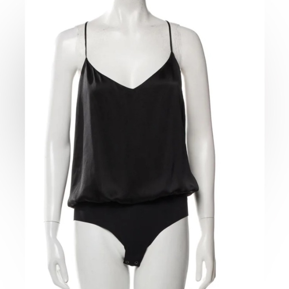 L’Agence Silk Plunge Neck Bodysuit in Black, Size Large. 🖤 - Picture 4 of 9